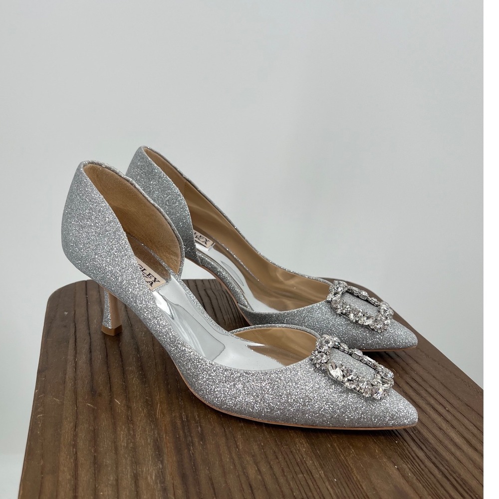 Badgley Mischka Fabia II Crystal Buckle Glitter Pumps – Silver, Size 7.5
